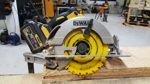 DeWalt XR FLEXVOLT cirkelsåg